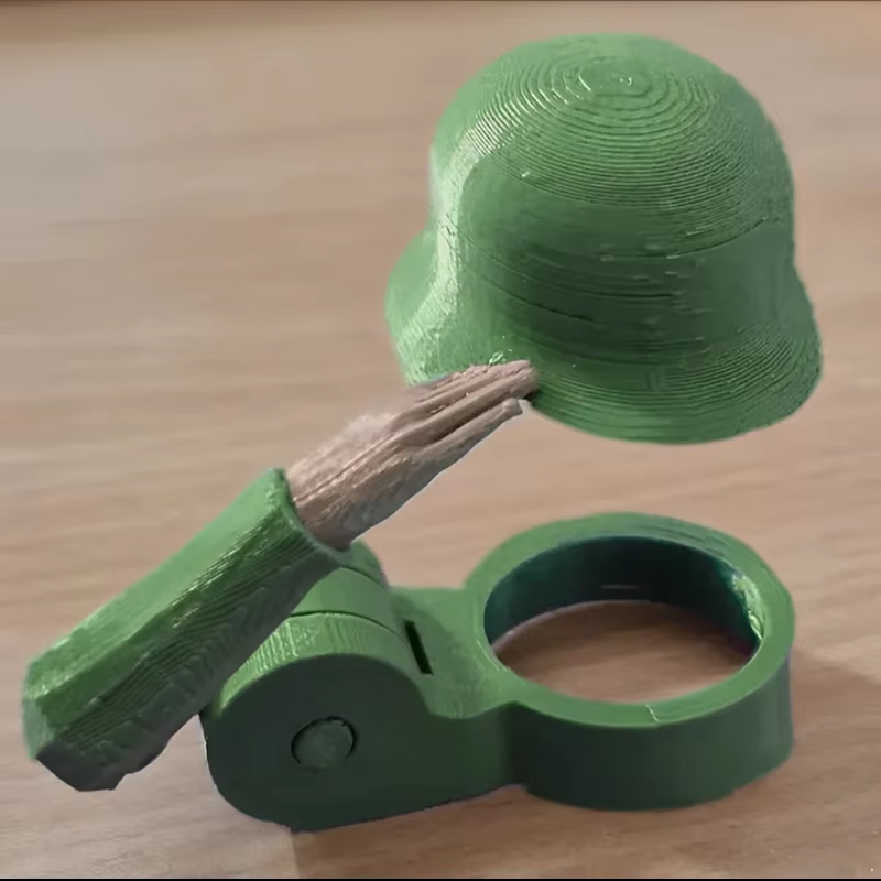 قبعة زجاجة بيرة بتصميم جندي مض - مراجعة Wine Beer Hat وسعره